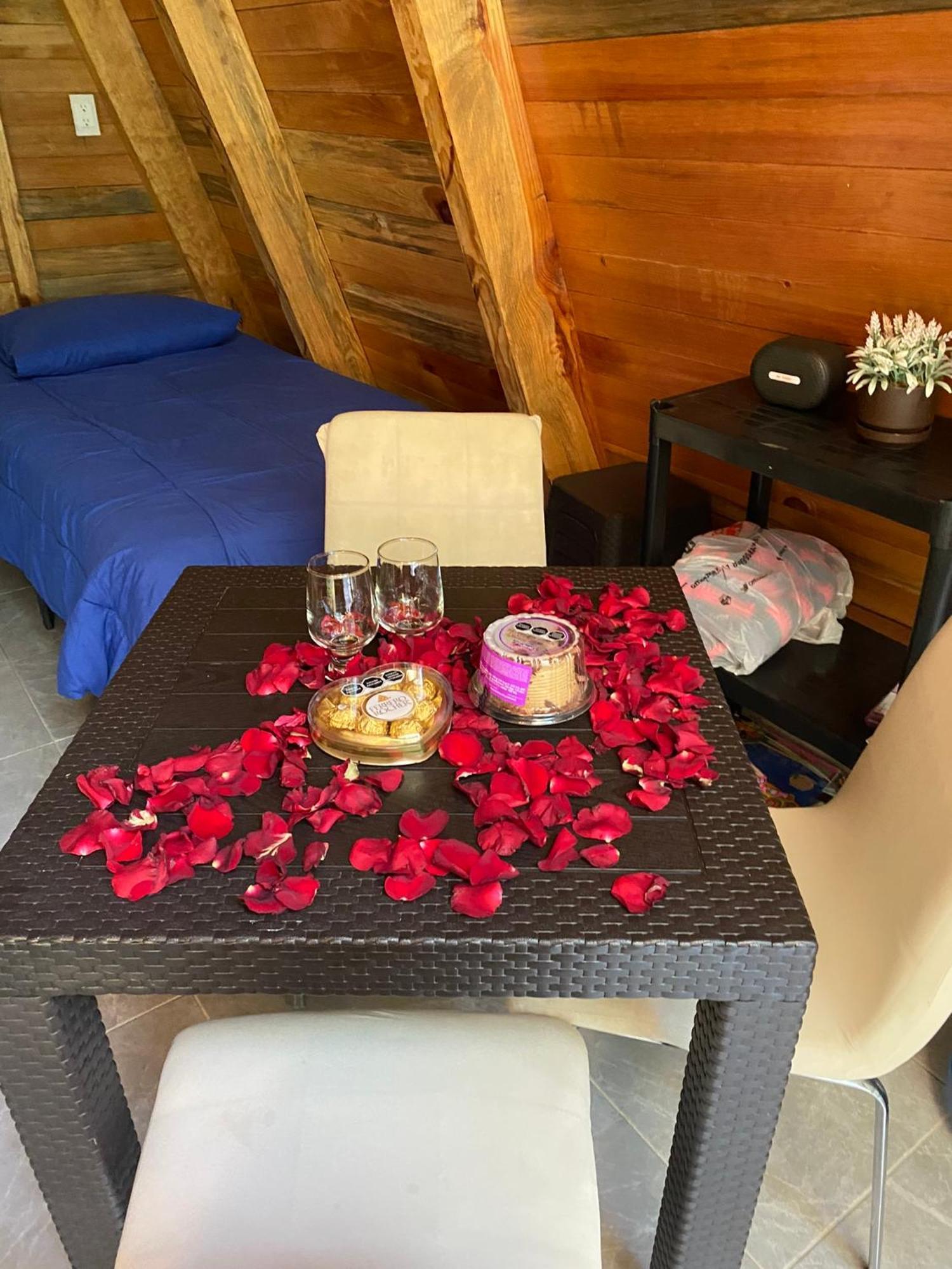 Cabanas Alpina, Romantica Y Acogedora A 10 Minutos Del Centro Tepoztlán Eksteriør bilde